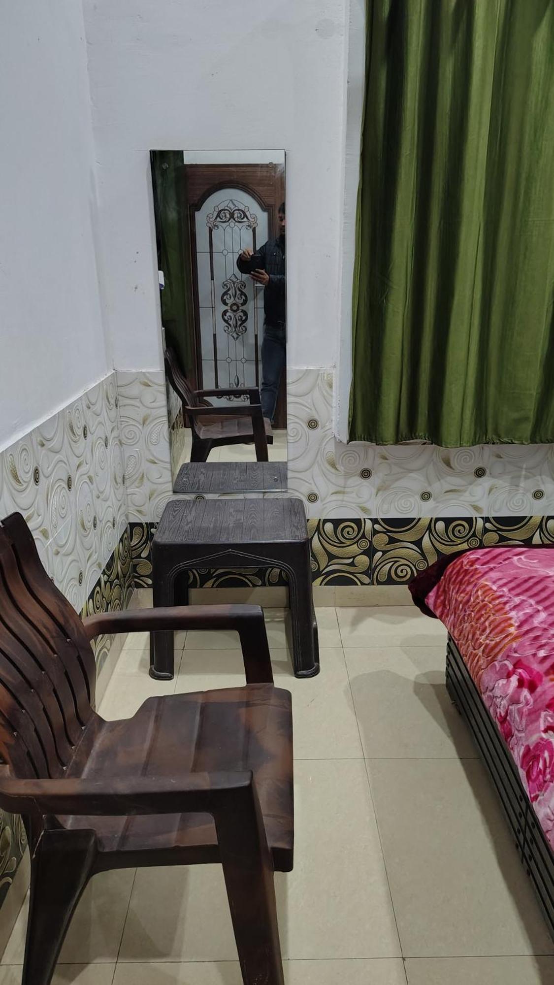Shri Haridas Kripa Dham Ashram Vrindavan Bilik gambar