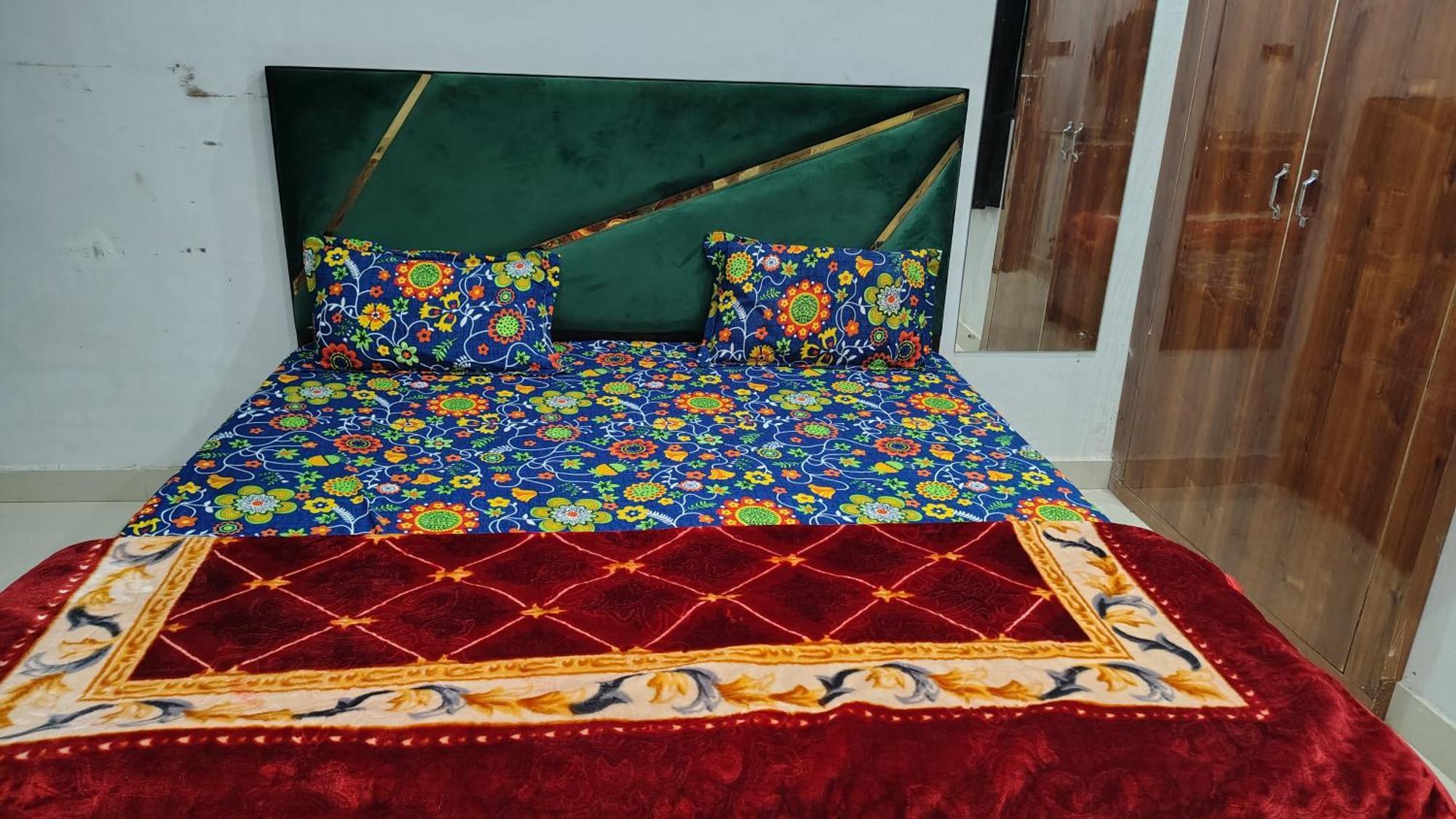 Shri Haridas Kripa Dham Ashram Vrindavan Bilik gambar